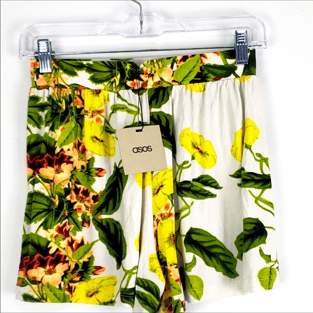 🩳ASOS Floral Shorts Size 4